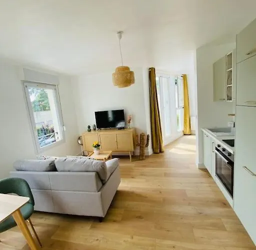 Voltaire Apartman Cambronne-les-Ribecourt