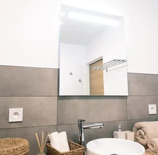 Voltaire Apartman Cambronne-les-Ribecourt